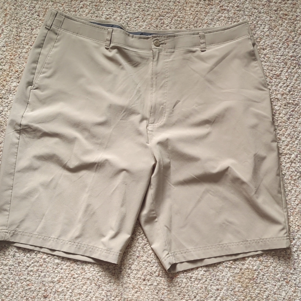 Ben Hogan Athletic Golf Short Men's Size 44 Tan Slash Pocket Elastic Waist